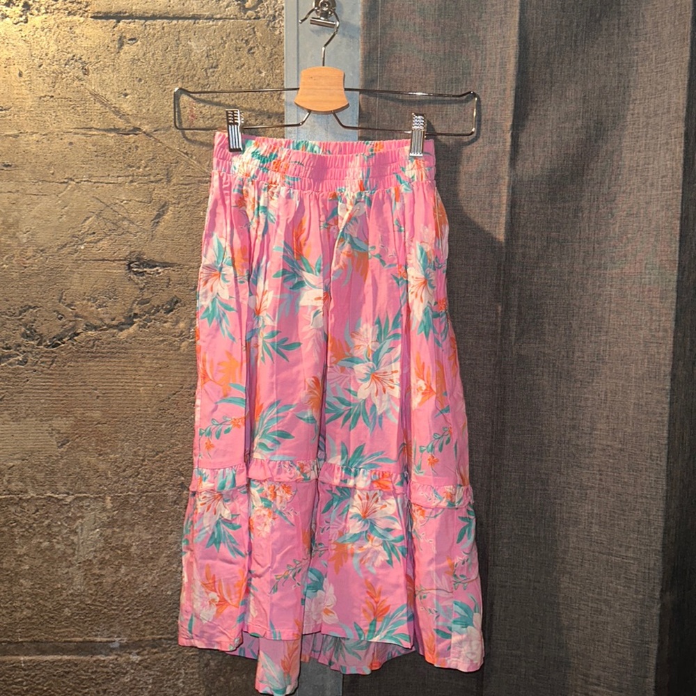 Girl’s Oshkosh B’gosh Flower Skirt Size 7 *New w/ Tag*